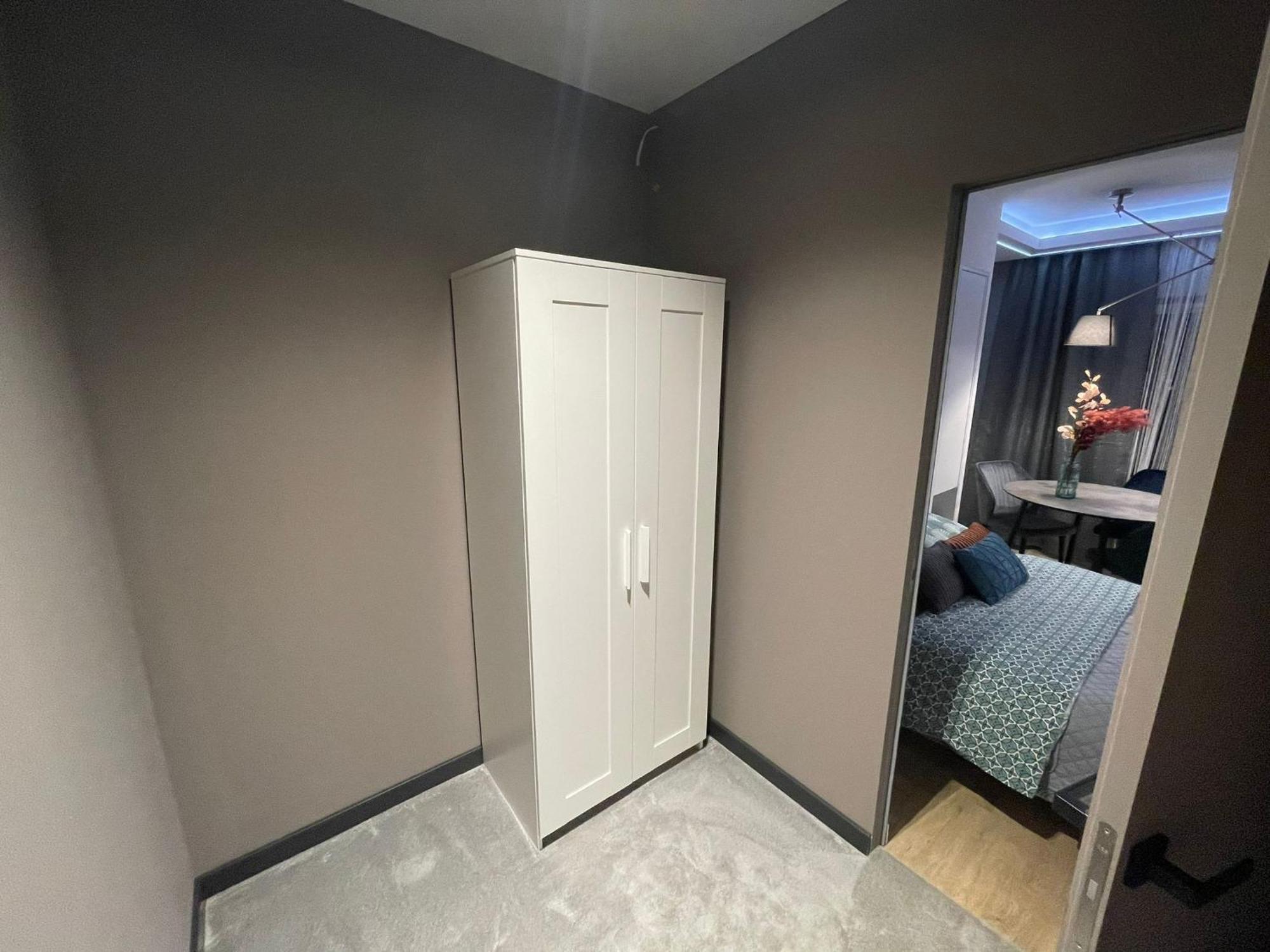 New Comfortable With Balcony And Sauna On Klimieckiego Street Apartament *